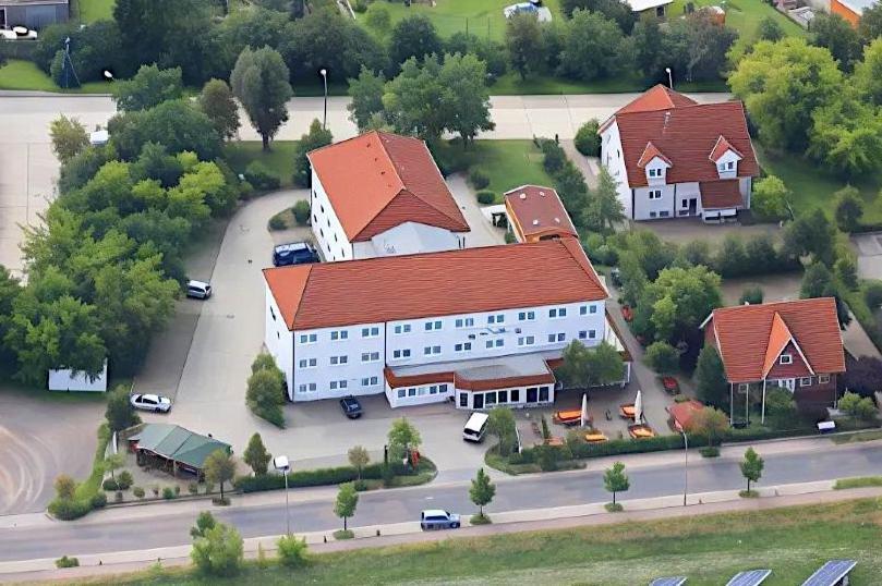 Regiohotel Halle Leipzig Airport ชคอยดิทซ์ ภายนอก รูปภาพ