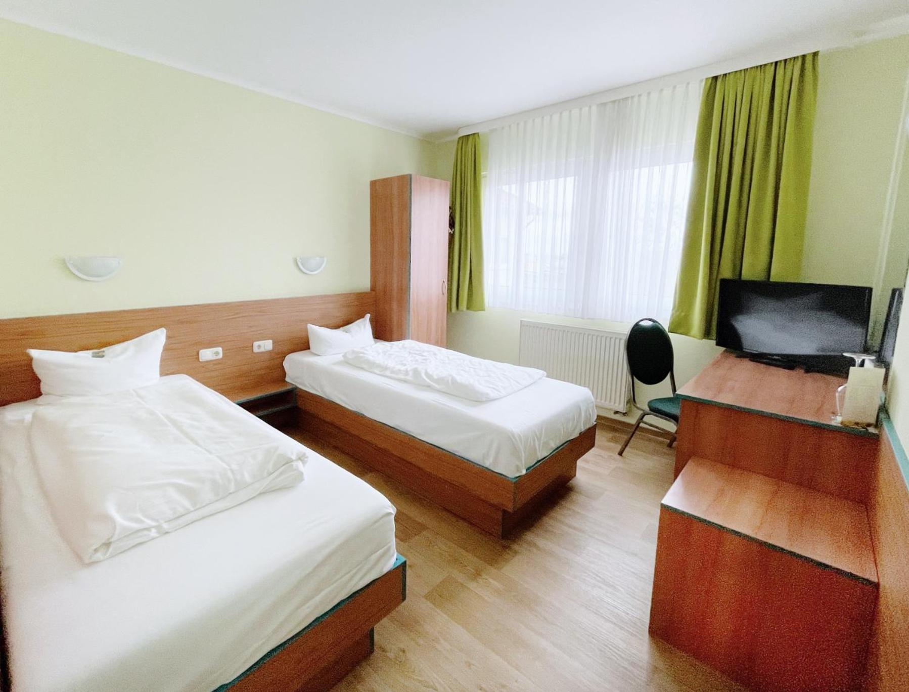 Regiohotel Halle Leipzig Airport ชคอยดิทซ์ ภายนอก รูปภาพ